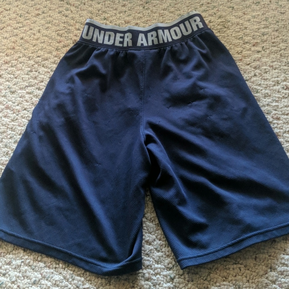 Mens small under armour shorts